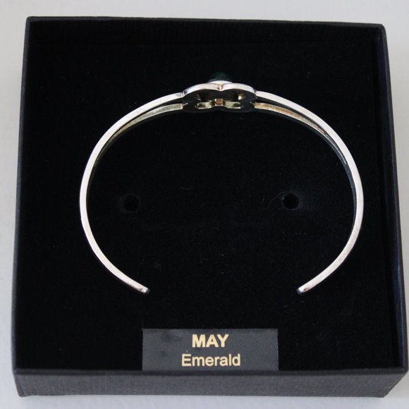May Emerald Birthstone Bracelet - Picture 4 of 4